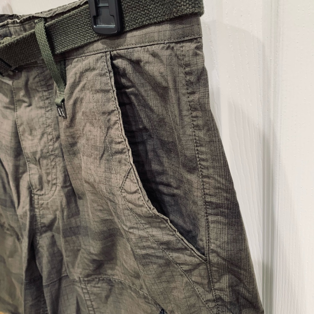 Armani Exchange A/X Cargo Shorts size 30 - Picture 4 of 9